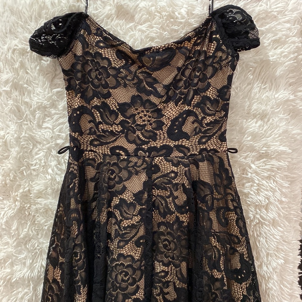 Off the shoulder Black Lace Dress